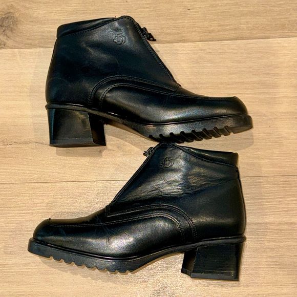 Blondo 40 Waterproof Black Ankle Boot Zip-Up Heel - Women's Size 37 - Picture 7 of 8